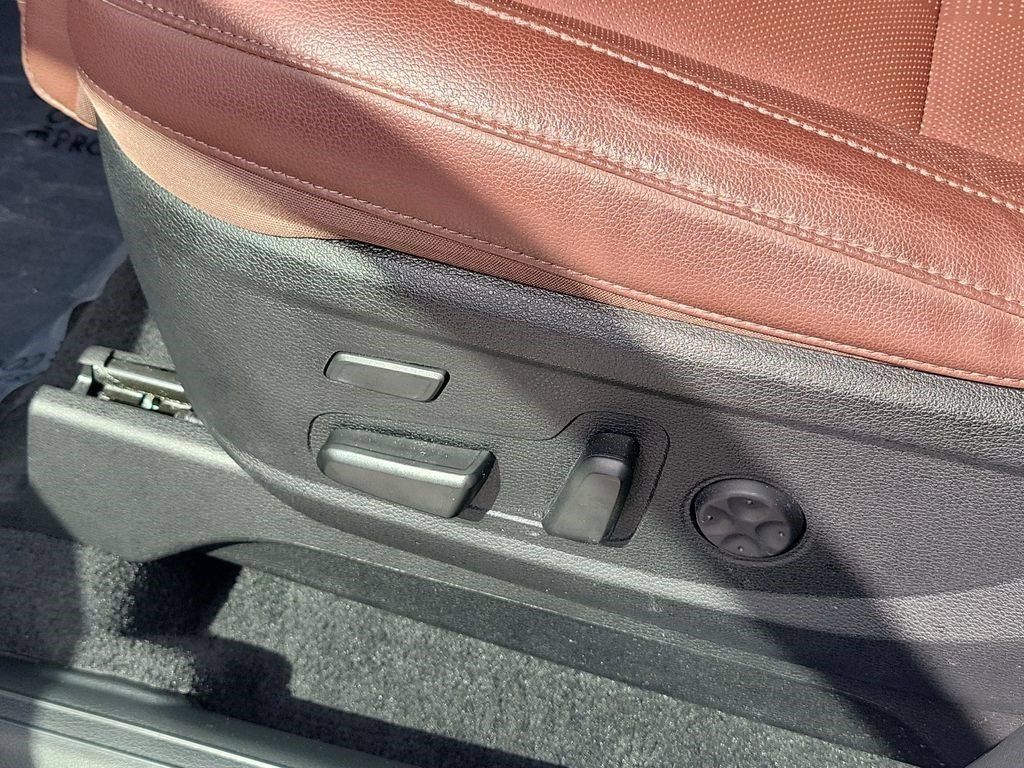 Certified 2025 Kia Telluride SX FWD image 23