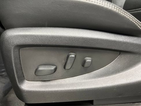 Used 2018 GMC Yukon Denali w/ Open Road Package AWD/4WD image 13