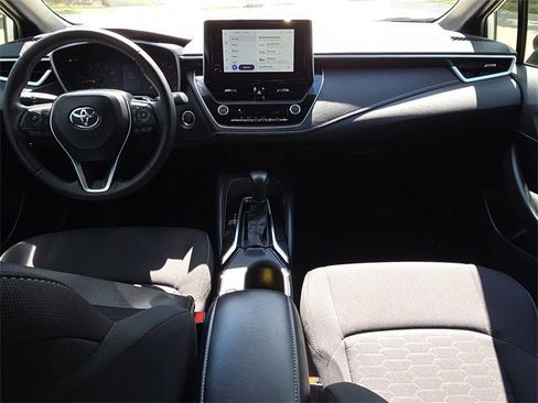 Used 2023 Toyota Corolla SE image 11