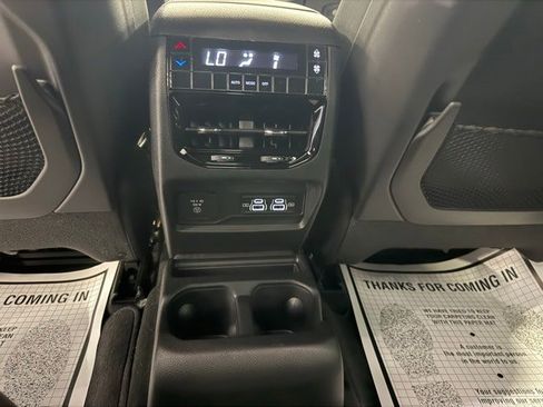 New 2025 Jeep Grand Cherokee L Laredo image 15