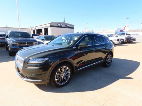 Certified 2022 Lincoln Nautilus Reserve image 2