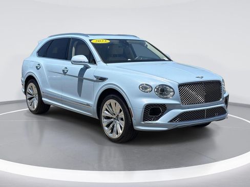 Used 2023 Bentley Bentayga Plug-In Hybrid AWD/4WD image 1