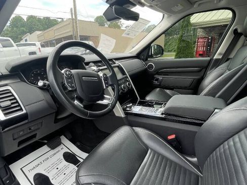 Used 2018 Land Rover Discovery HSE AWD/4WD image 13