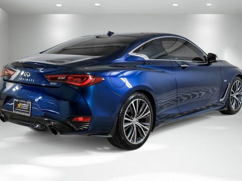 Used 2019 INFINITI Q60 3.0t Luxe w/ Essential Package image 9