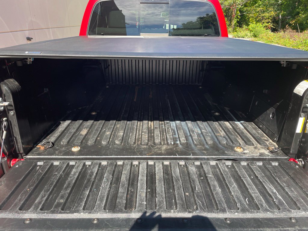 Used 2021 Toyota Tacoma SR5 AWD/4WD image 6