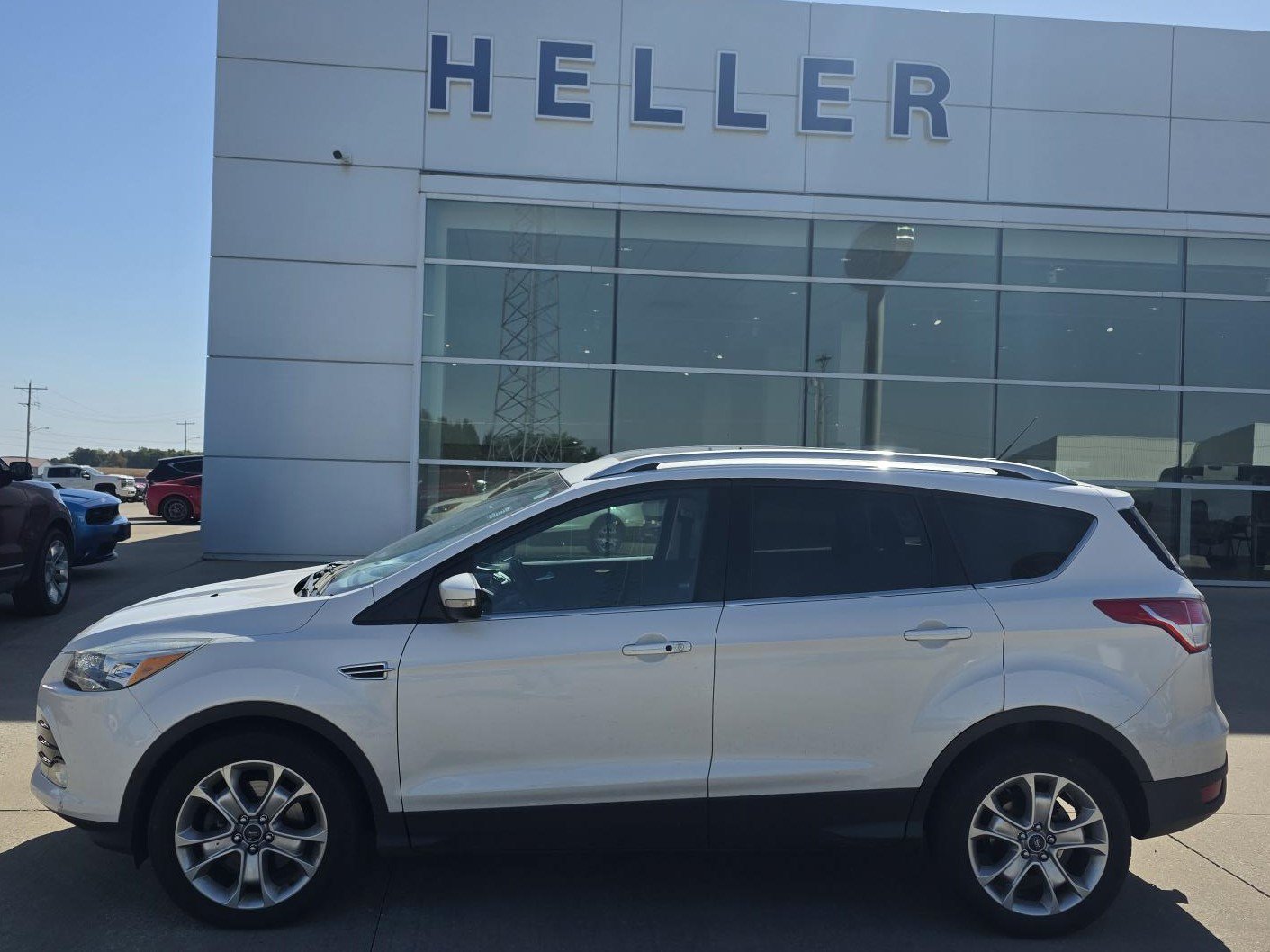 Used 2014 Ford Escape Titanium w/ Equipment Group 401A AWD/4WD image 3