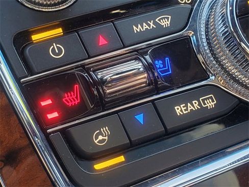 Used 2019 Lincoln Continental Reserve image 28