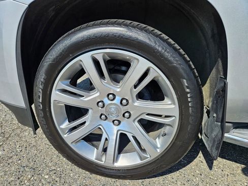 Used 2015 Cadillac Escalade Luxury image 13