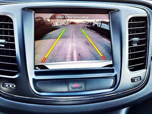 Used 2016 Chrysler 200 S image 20