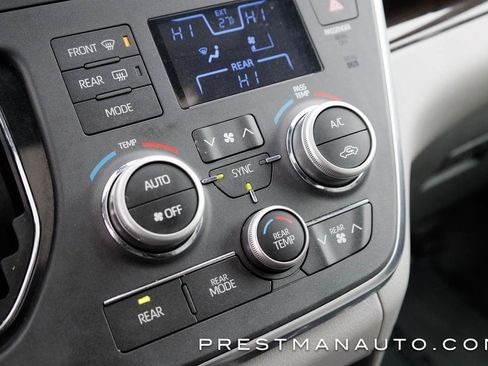 Used 2019 Toyota Sienna XLE w/ XLE Navigation Package image 27