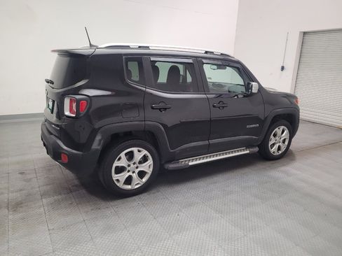 Used 2018 Jeep Renegade Limited w/ UConnect 8.4 Nav Group AWD/4WD image 10