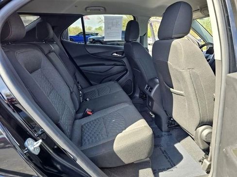 Used 2021 Chevrolet Equinox LT image 24
