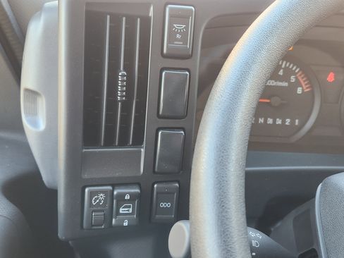 New 2024 Chevrolet Low Cab Forward image 23