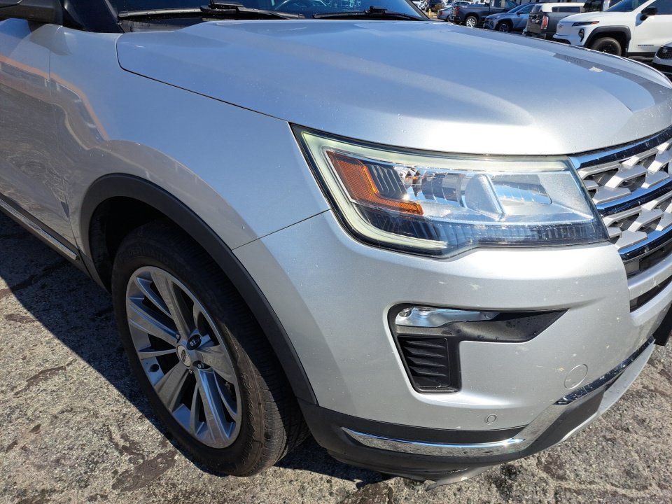 Used 2018 Ford Explorer Limited AWD/4WD image 19