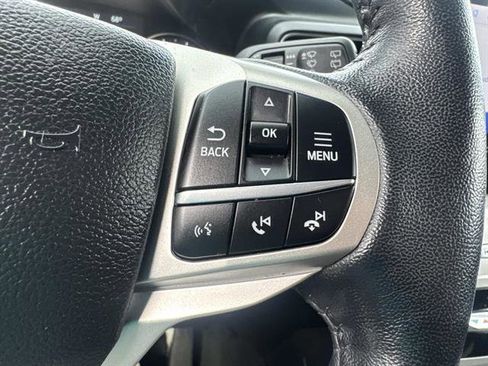 Used 2022 Ford Explorer XLT w/ Equipment Group 202A image 12