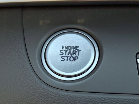 Certified 2023 Hyundai Elantra SEL w/ Convenience Package image 22