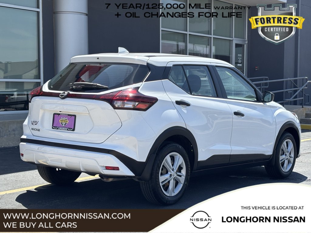 Used 2024 Nissan Kicks S FWD image 3