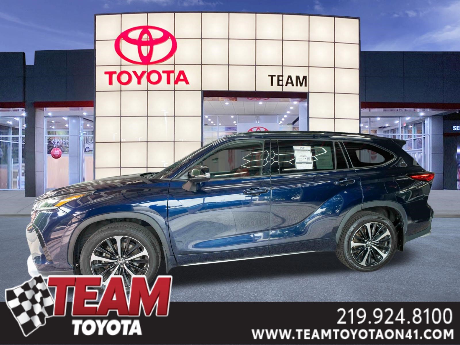 Used 2022 Toyota Highlander XSE AWD/4WD image 1
