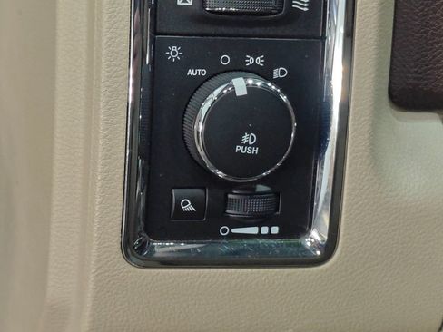 Used 2017 RAM 1500 Laramie w/ Convenience Group AWD/4WD image 57