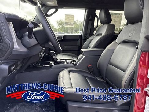 New 2026 Ford Bronco Outer Banks w/ Sasquatch Package AWD/4WD image 8