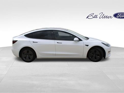 Used 2022 Tesla Model 3 Long Range AWD/4WD image 4