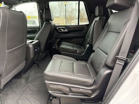 Used 2023 Chevrolet Tahoe Z71 w/ Luxury Package AWD/4WD image 23