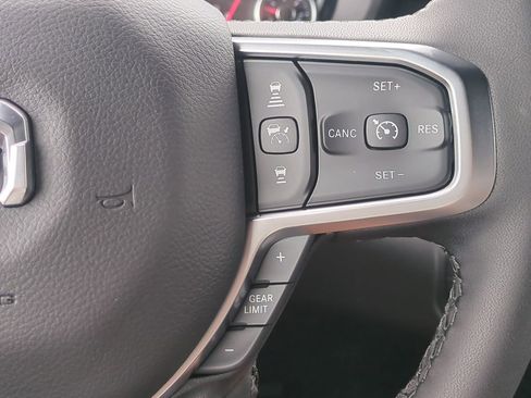 New 2026 RAM 1500 4x4 Crew Cab image 27