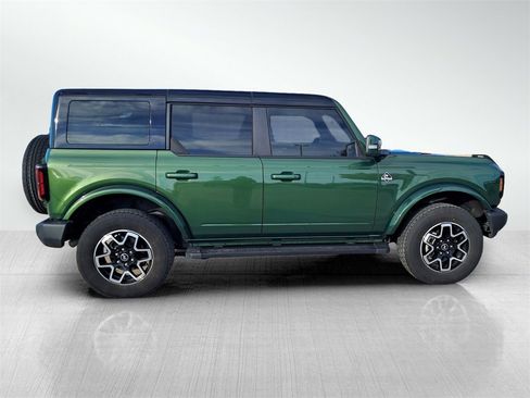 Used 2024 Ford Bronco Outer Banks image 4