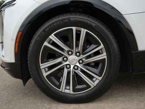 Certified 2024 Cadillac Lyriq Luxury w/ LPO, Floor Liner Package AWD/4WD image 30