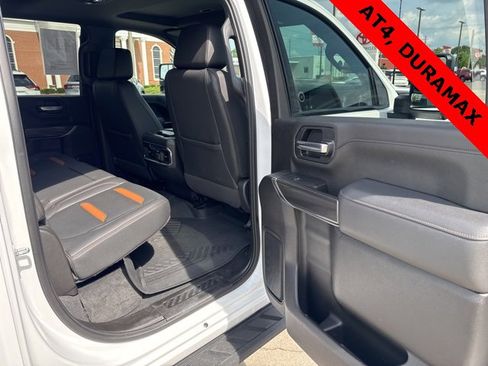 Used 2021 GMC Sierra 2500 AT4 w/ AT4 Premium Plus Package image 14