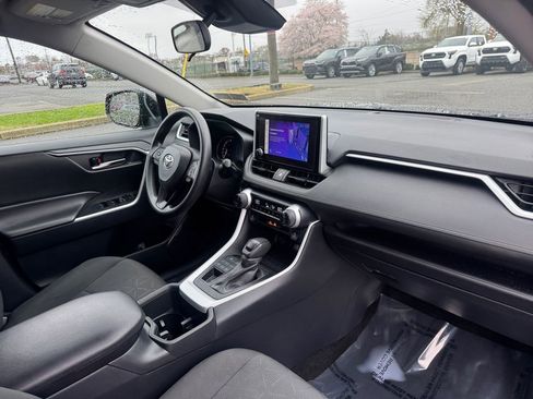 Used 2024 Toyota RAV4 XLE image 16