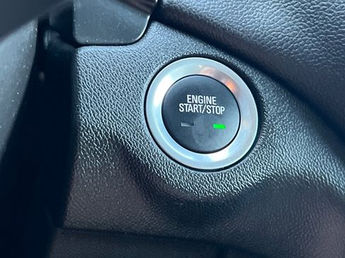 Used 2024 Chevrolet Equinox LT image 22