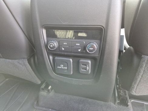 Used 2023 Buick Enclave Avenir w/ Avenir Technology Package image 19