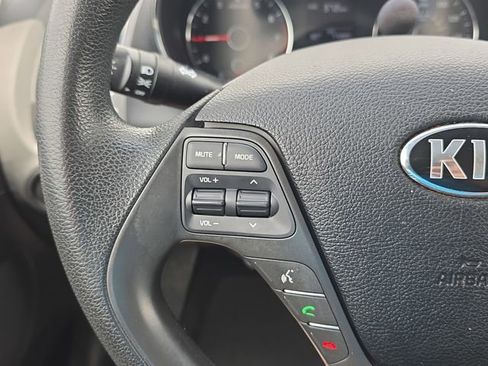 Used 2018 Kia Forte LX FWD image 17