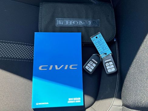 Used 2019 Honda Civic Sport image 31