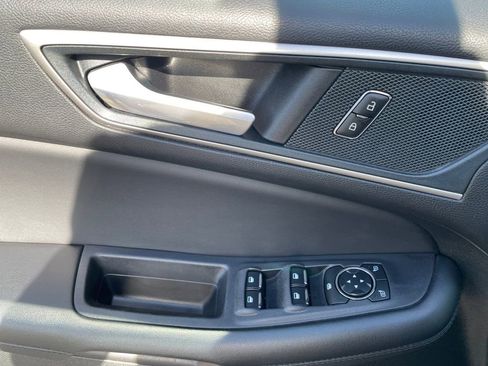 Used 2024 Ford Edge SEL AWD/4WD image 15