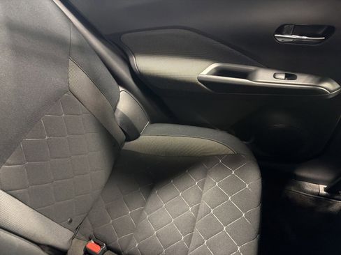 Used 2019 Nissan Kicks SV FWD image 14