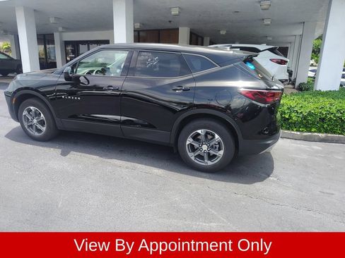 Used 2025 Chevrolet Blazer LT AWD/4WD image 5