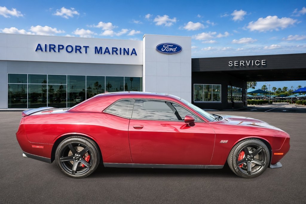 Used 2018 Dodge Challenger SRT w/ Technology Group RWD image 9