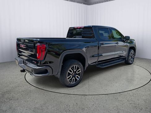 Certified 2023 GMC Sierra 1500 AT4 w/ AT4 Premium Package AWD/4WD image 3