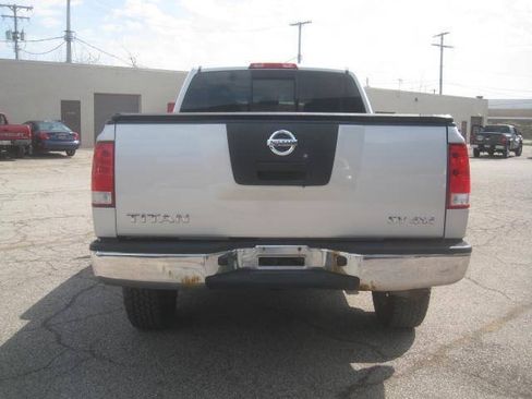Used 2012 Nissan Titan SV AWD/4WD image 6
