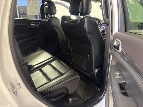 Certified 2020 Jeep Grand Cherokee Limited w/ Trailer Tow Group IV image 27