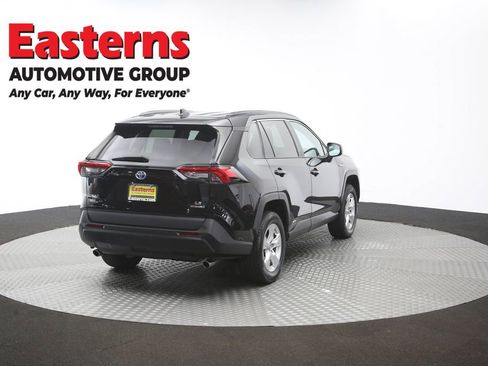 Used 2020 Toyota RAV4 LE AWD/4WD image 38