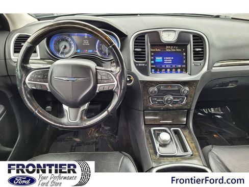 Used 2016 Chrysler 300 C RWD image 8