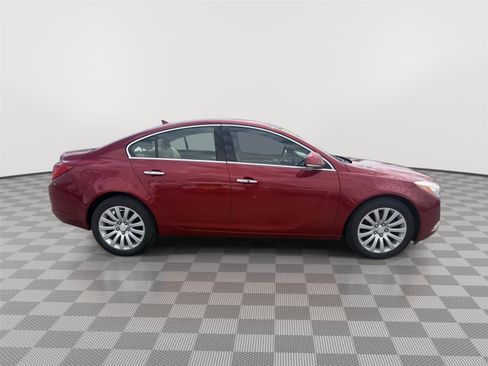 Used 2013 Buick Regal Premium image 6
