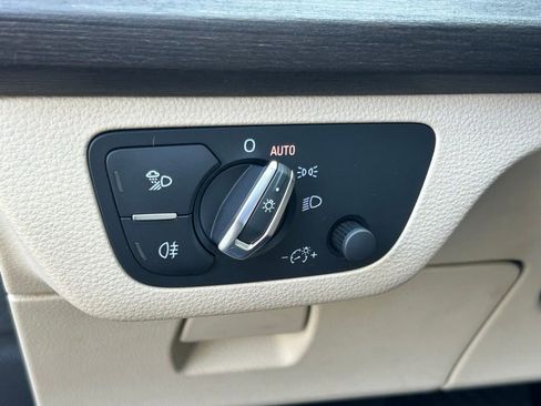 Used 2022 Audi Q5 2.0T Premium Plus w/ Premium Plus Package image 25