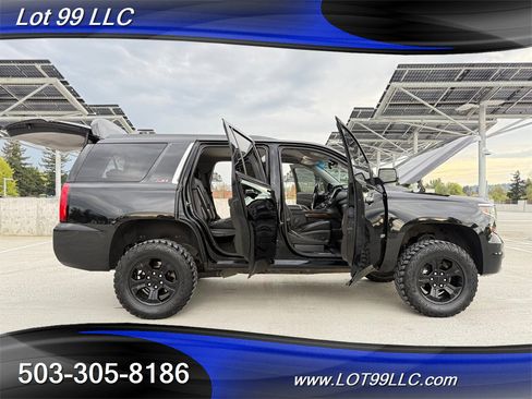 Used 2017 Chevrolet Tahoe LT w/ Z71 Midnight Edition image 22