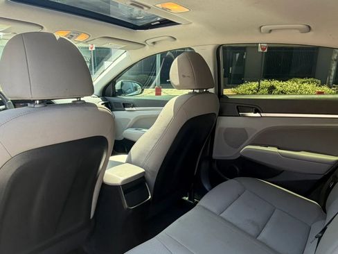 Used 2019 Hyundai Elantra Value Edition FWD image 13