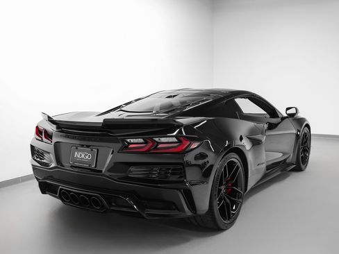 Used 2025 Chevrolet Corvette Z06 image 30