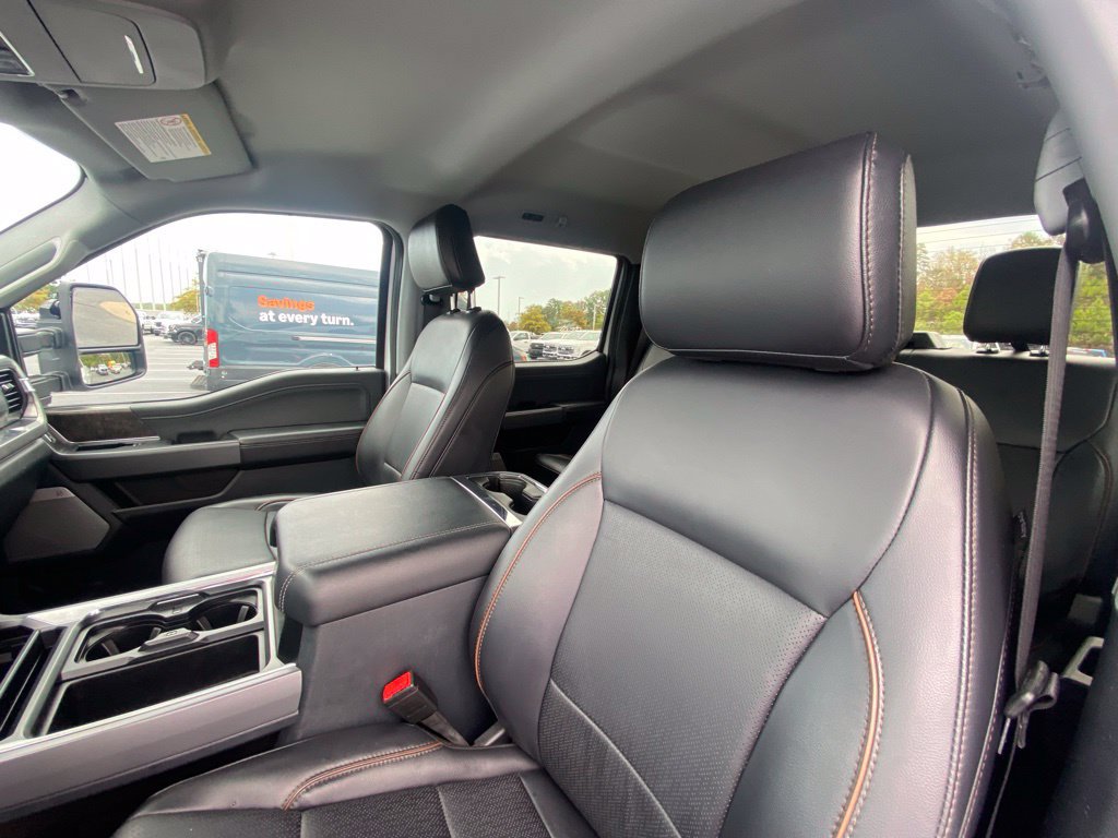 Used 2025 Ford F250 Lariat w/ Black Appearance Package AWD/4WD image 21